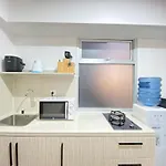 Modern And Well Furnished 2Br At Jarrdin Near Cihampelas Walk By Travelio